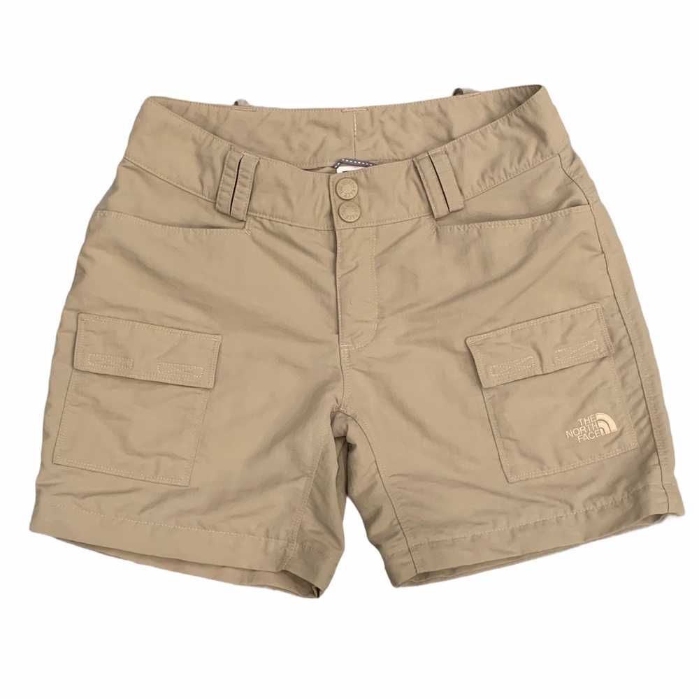 The North face Khaki Hiking Shorts Pockets 2